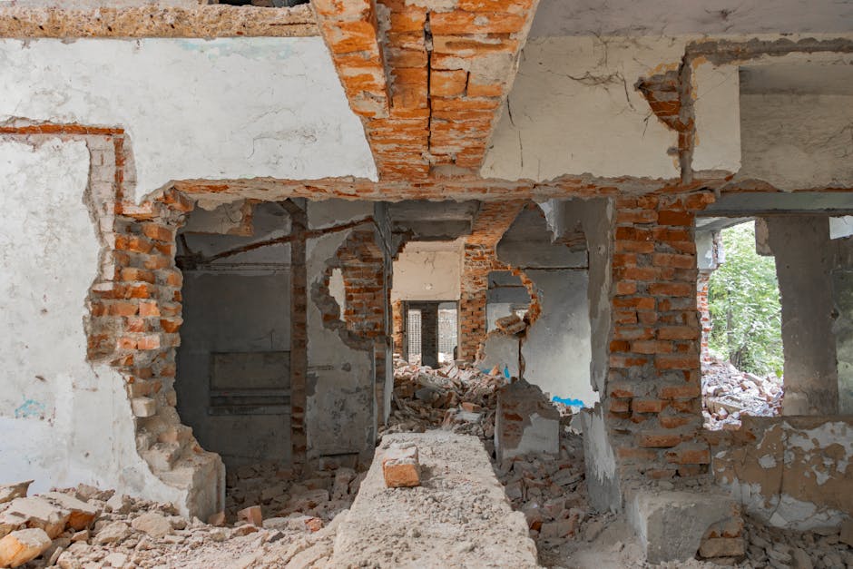 Delhi weather today: IMD predicts lightning and gusty winds for Thursday, AQI remains ‘very poor’ – Mint: What You Need To Know